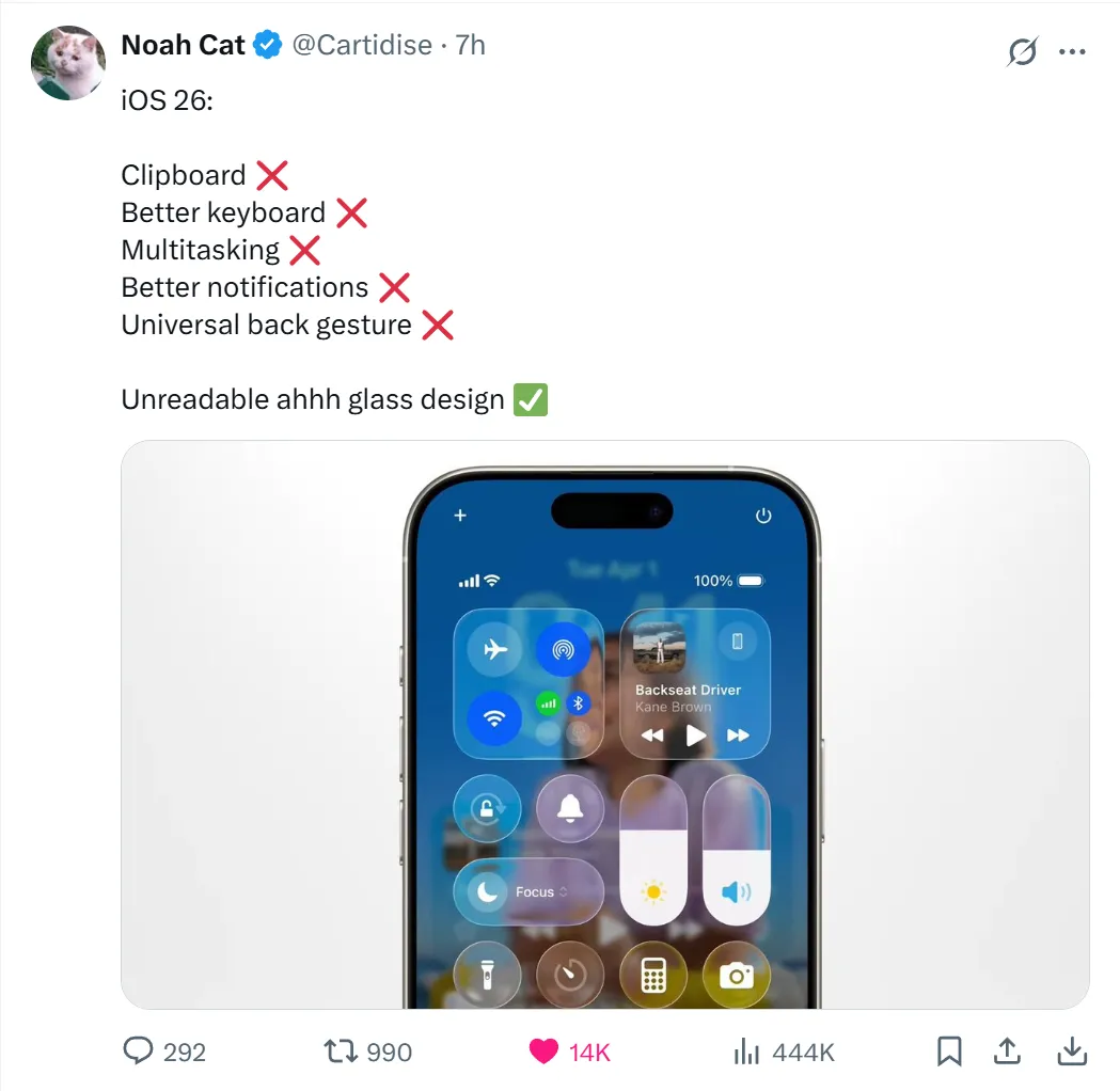 发布了: iOS 26 可读性蹦极式下降。 看到大家都在说可读性差我就放心了。 视觉干扰太多了。A 人是不打算用 iPhone 了